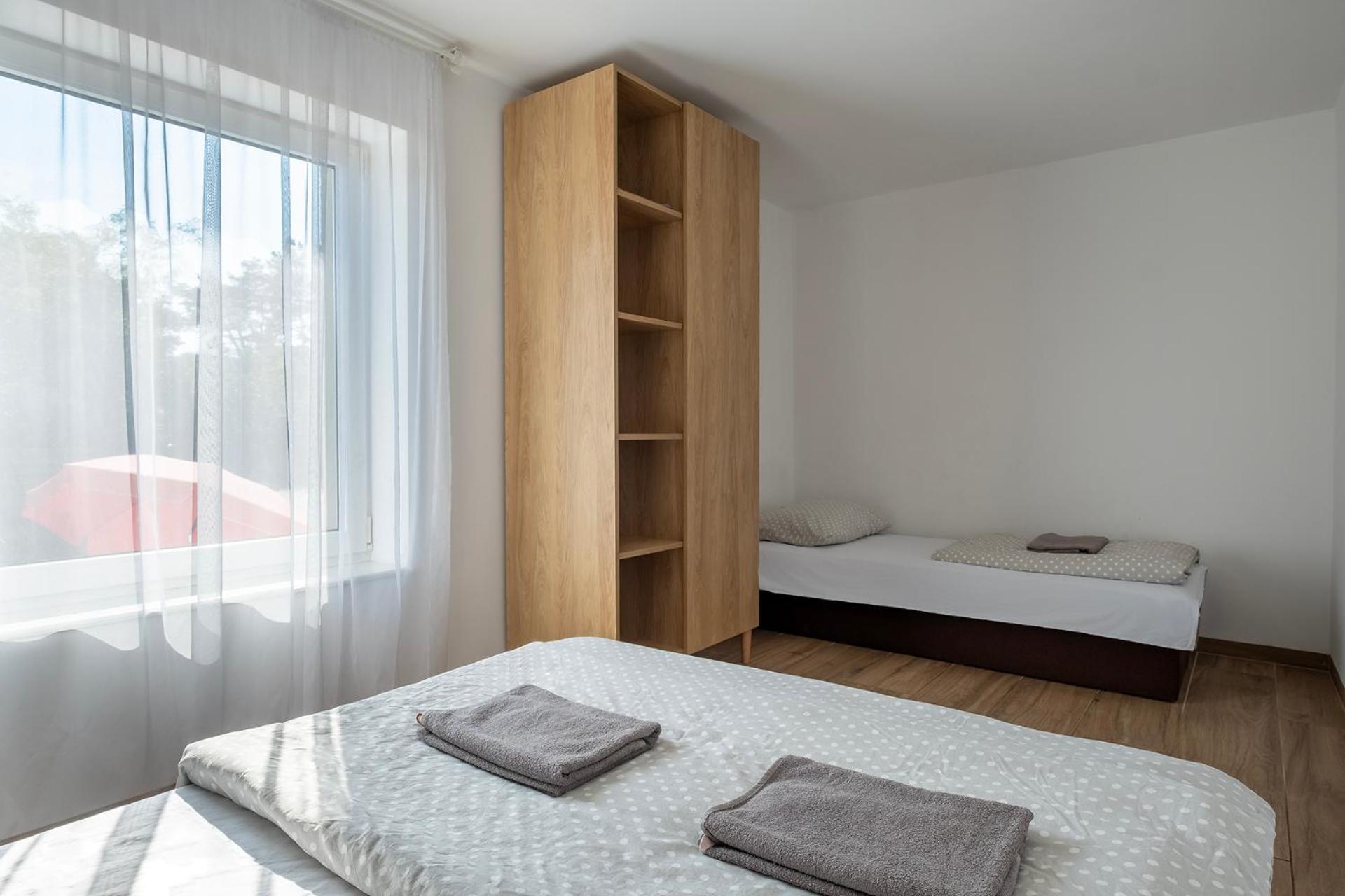 4 Pory Roku Apartamenty Domki Pokoje Nadole  Екстериор снимка