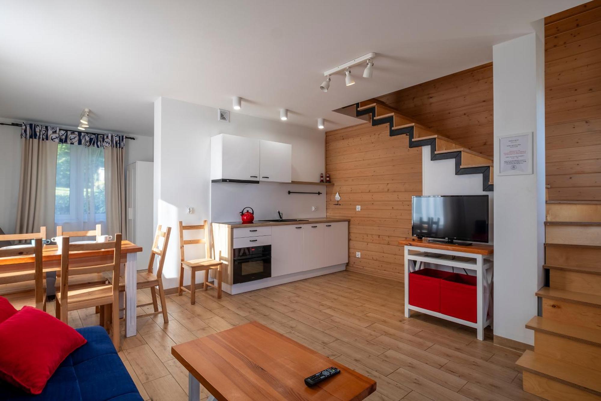 4 Pory Roku Apartamenty Domki Pokoje Nadole  Екстериор снимка