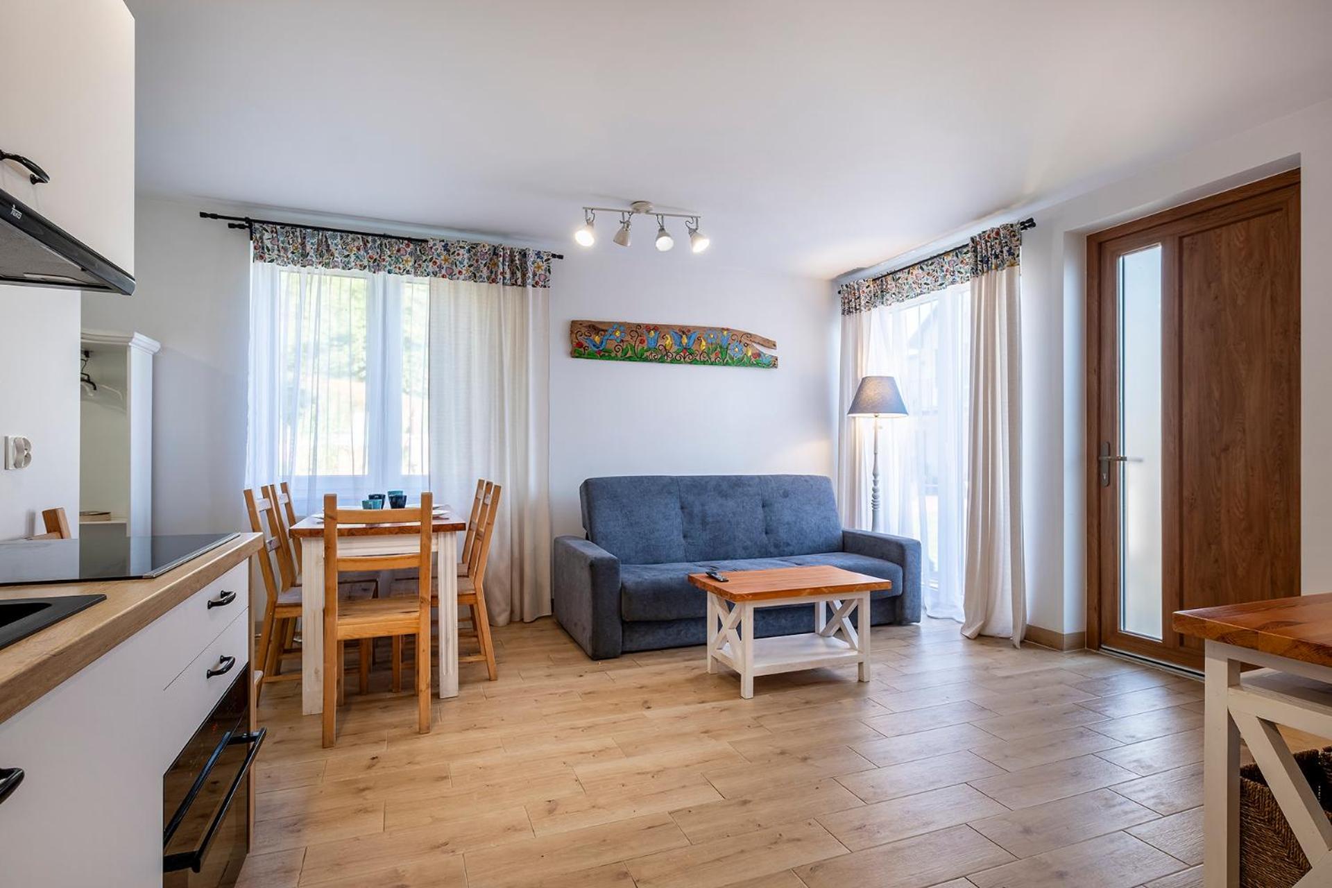 4 Pory Roku Apartamenty Domki Pokoje Nadole  Екстериор снимка